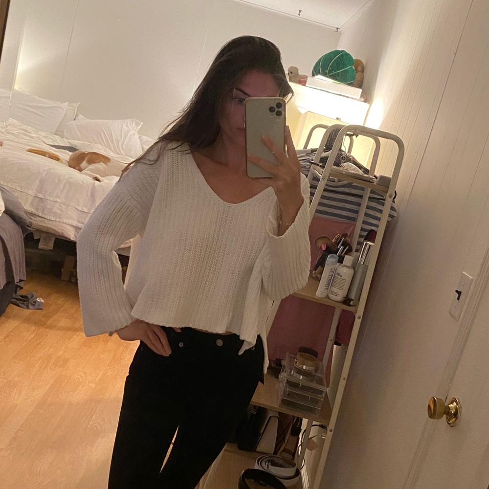 White Ribbed Sweater - Picture 2 of 6